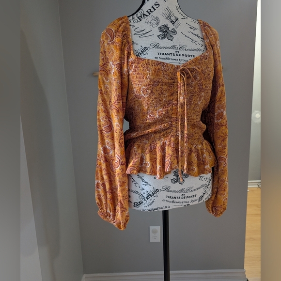 Patrons of peace top Large Mustard Patterned Smocked Boho Long Sleeve Tie Front - Picture 1 of 9